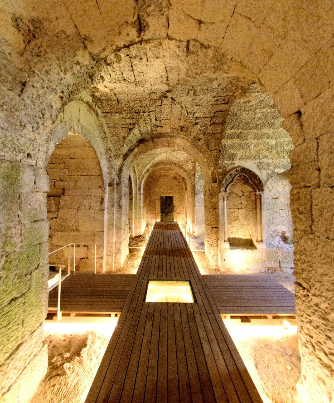 La crypte de l’abbaye royale Saint-Médard à Soissons
